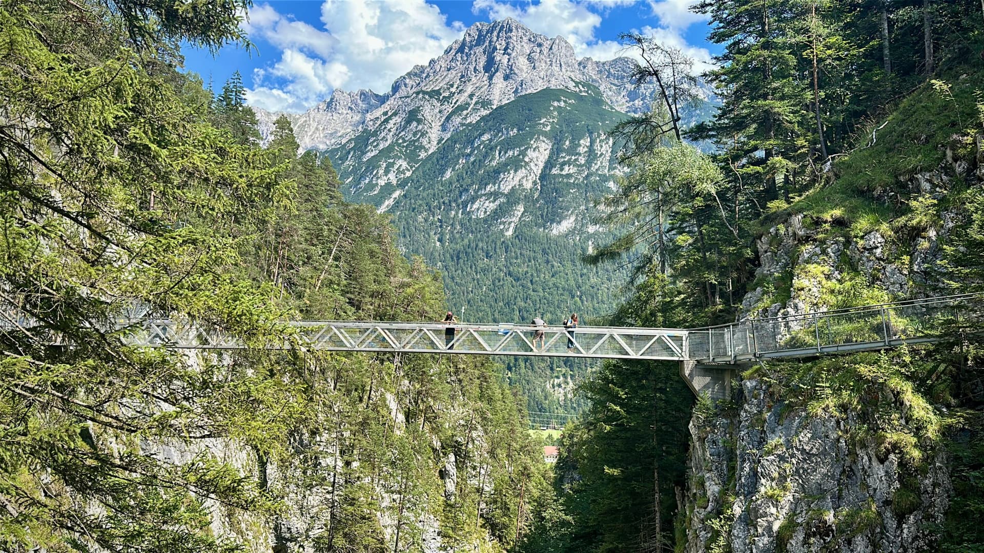 Panorama Bridge