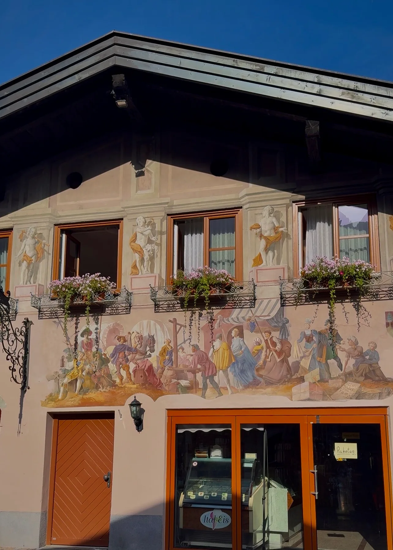 Lüftlmalerei facade