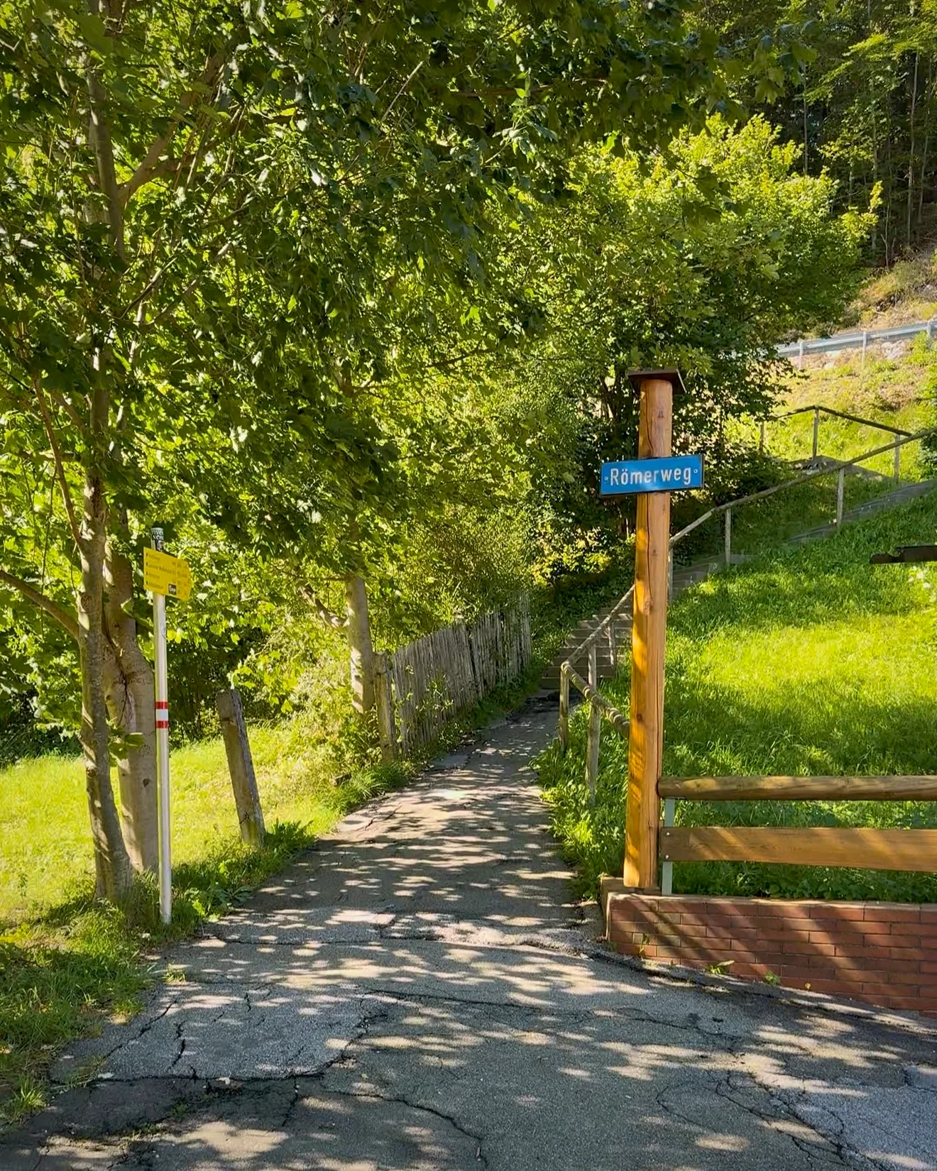 Römerweg trail start