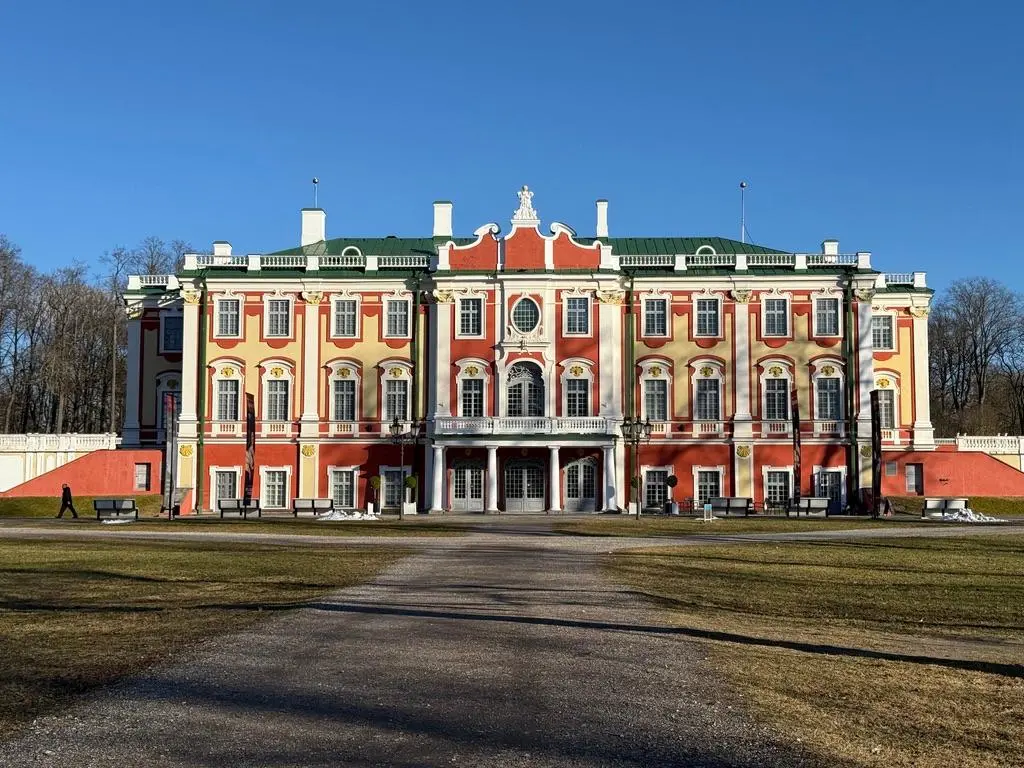 Kadriorg Palace - Baroque palace built by Peter the Great